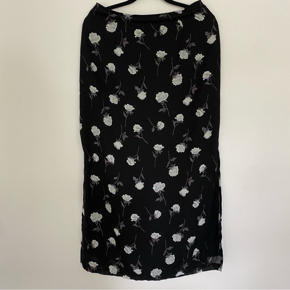 VINTAGE Black and White Floral Midi Skirt - Picture 1 of 5